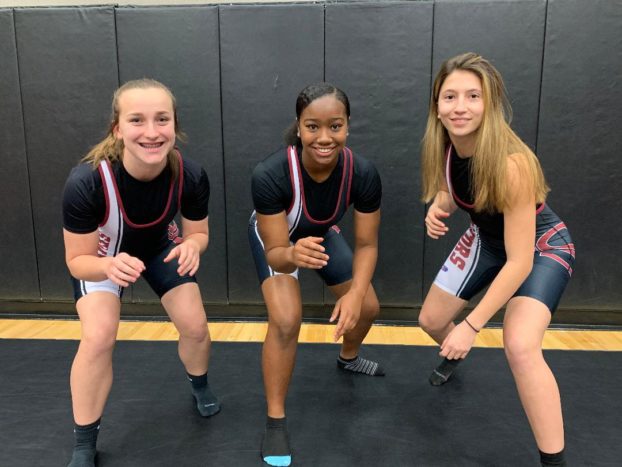 Sparkman Trio Of Female Wrestlers Take To Mats For High School Wrestling The Madison Record The Madison Record
